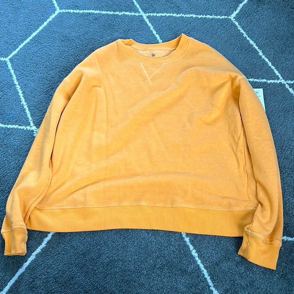 NWT SO Soft Sweatshirt